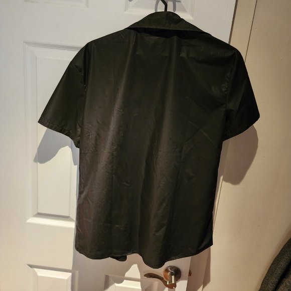 Short-Sleeved buttoned black shirt - Picture 3 of 3